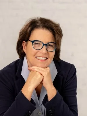 Dr. Deb Kennedy